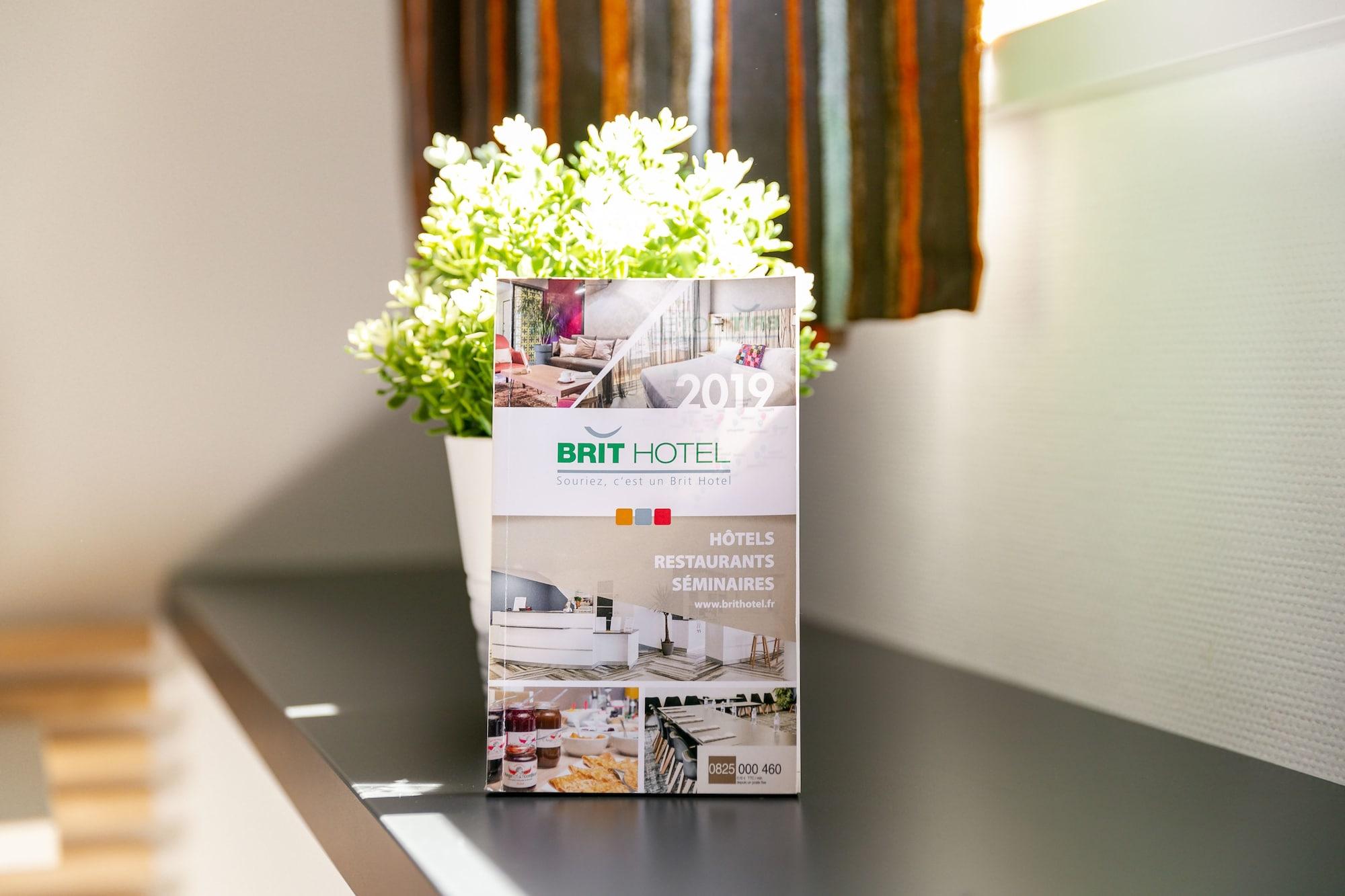 Brit Hotel Lyon Eurexpo Брон Екстер'єр фото