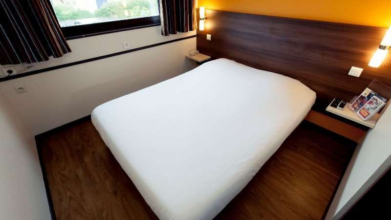 Brit Hotel Lyon Eurexpo Брон Номер фото